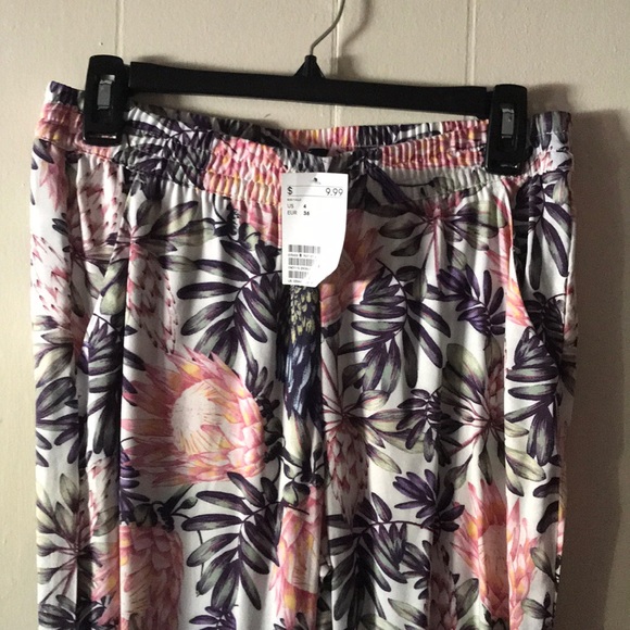 Pants - Floral plants